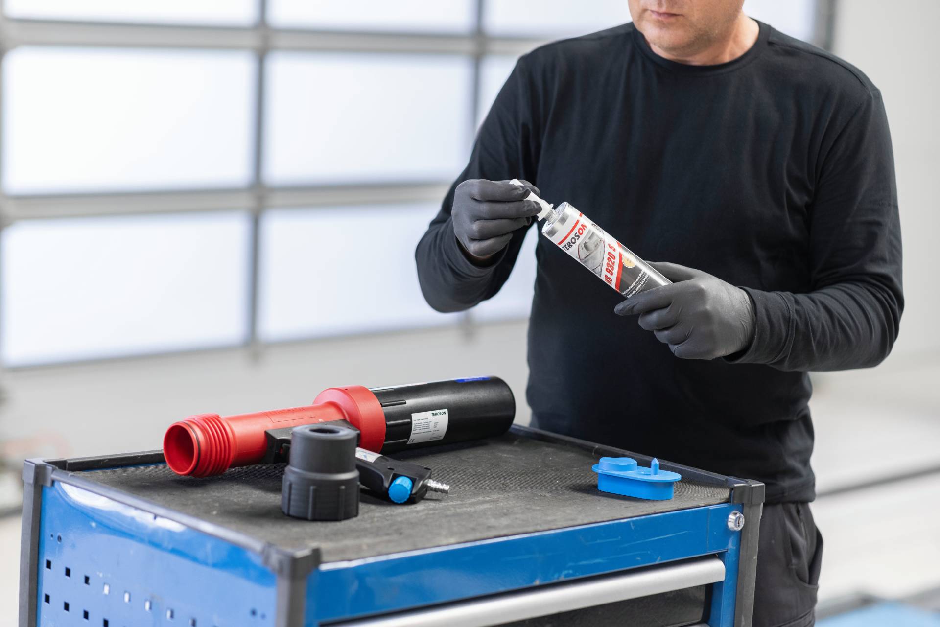 Save Time and Costs by Rebuilding OEM Seams Directly From the Dispenser