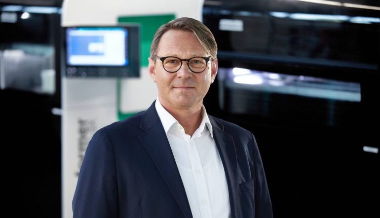 Dr Victor Roman, Managing Director of ARBURGadditive.